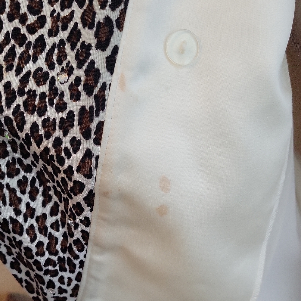 Chic Cache Cream Diamond (faux) & Leopard Accent Blazer & Skirt 2 Piece Set - Picture 10 of 16